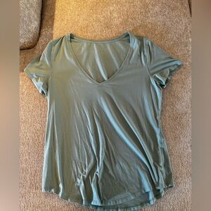 Lululemon Vneck Tee